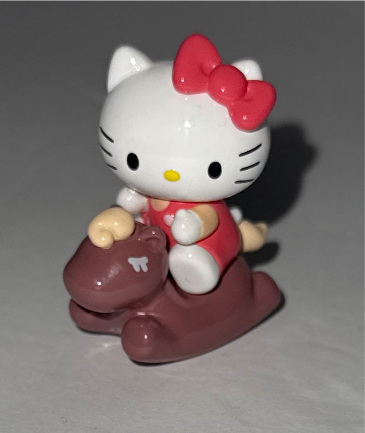 Minix Football Legends #113 Maradona Life Is Life Warm-up With Lacing Collectible Figure 12 Cm