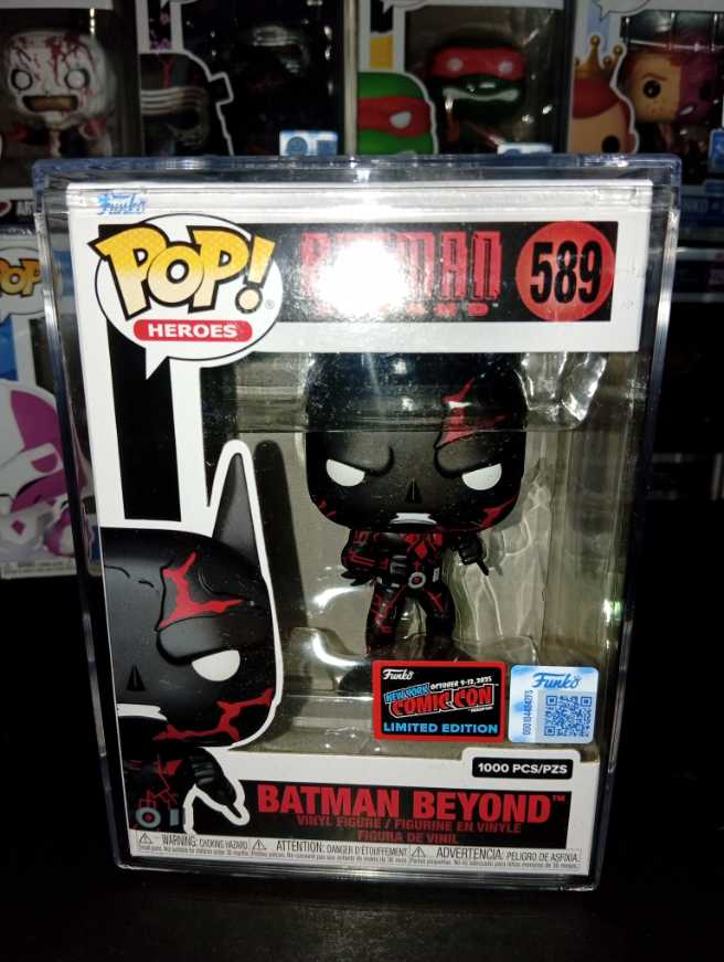 Funko Pop! Movies: Predator Bull Predator Bloody Glow Ae Exclusive