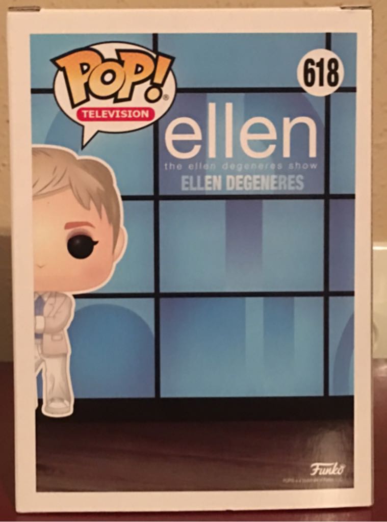 Ellen Degeneres  vinyl figure collectible [Barcode 889698304382] - Main Image 2