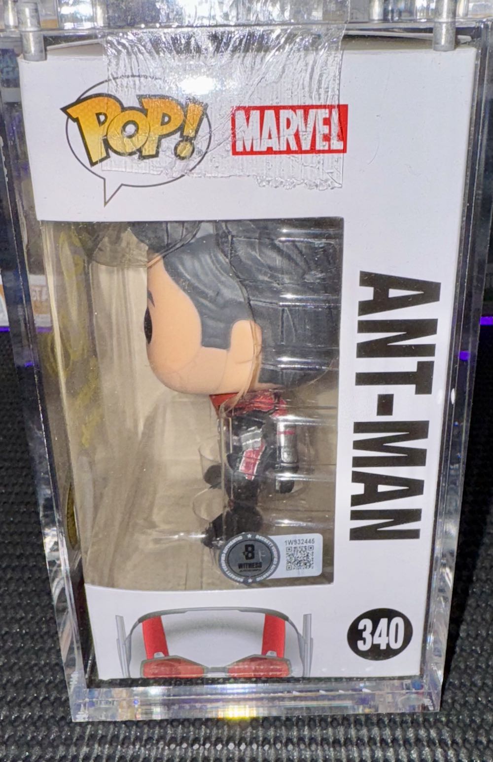 Ant-Man (Chase) - Ant-Man and the Wasp vinyl figure collectible [Barcode 889698307246] - Main Image 4