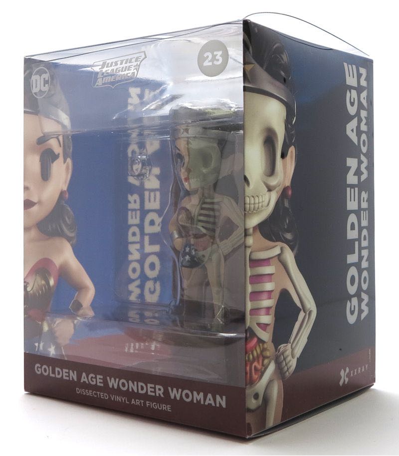 Wonder Woman Golden Age X-ray - DC Universe vinyl figure collectible [Barcode 641489934204] - Main Image 4