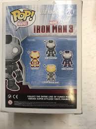 War Machine - Iron Man vinyl figure collectible [Barcode 830395030777] - Main Image 3