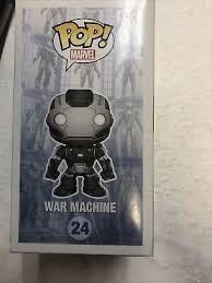 War Machine - Iron Man vinyl figure collectible [Barcode 830395030777] - Main Image 4