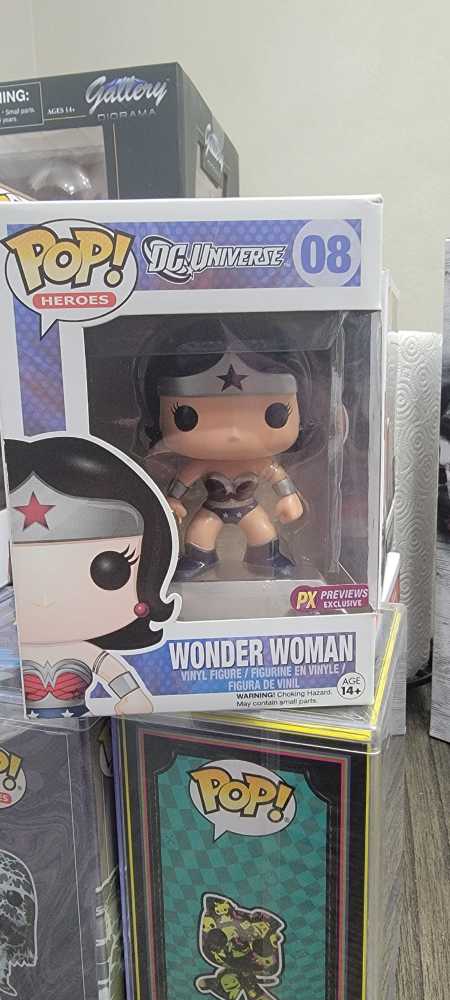 Wonder Woman Pop! 08 - DC Universe vinyl figure collectible [Barcode 830395030296] - Main Image 3