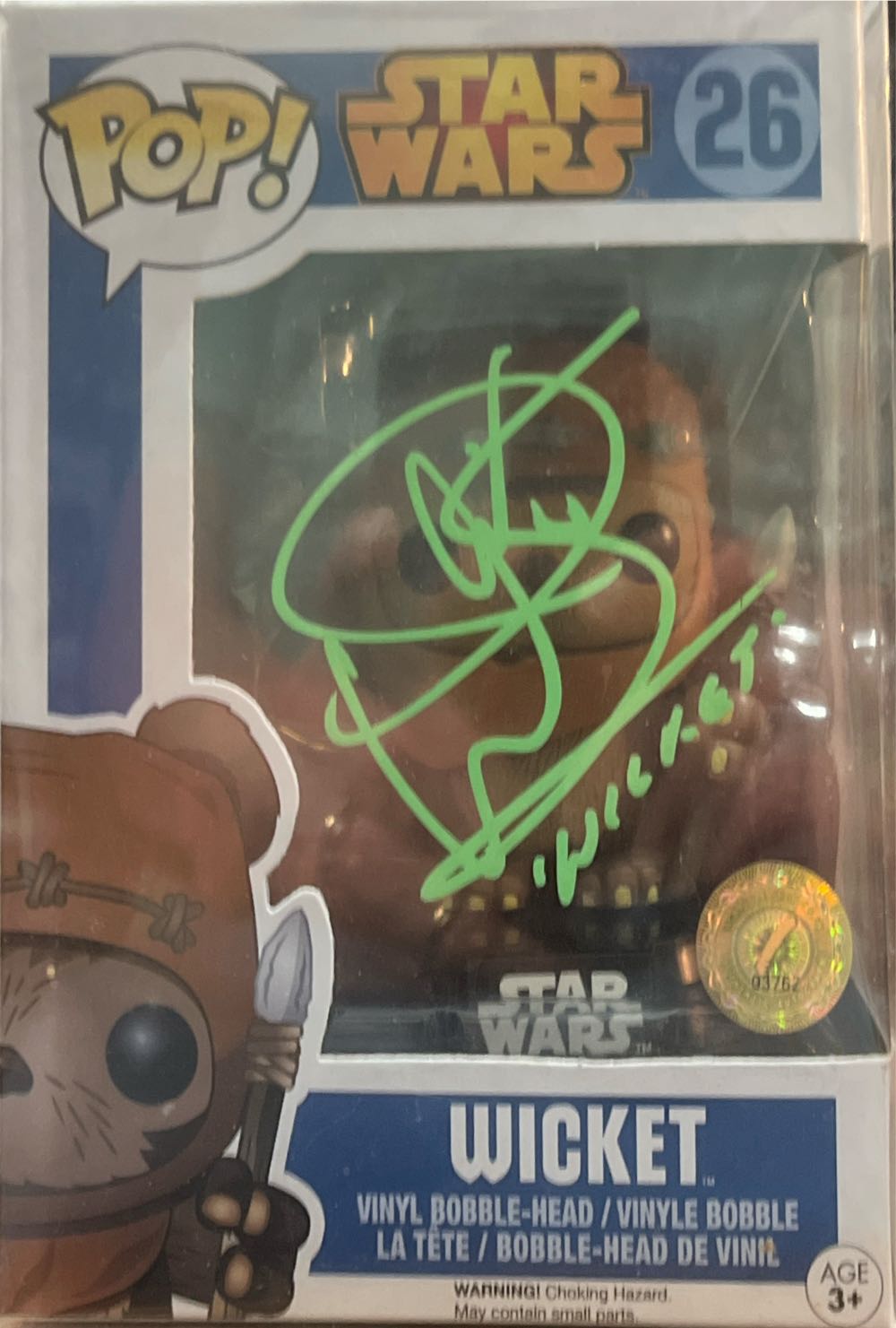 Wicket - Star Wars vinyl figure collectible [Barcode 830395032702] - Main Image 3