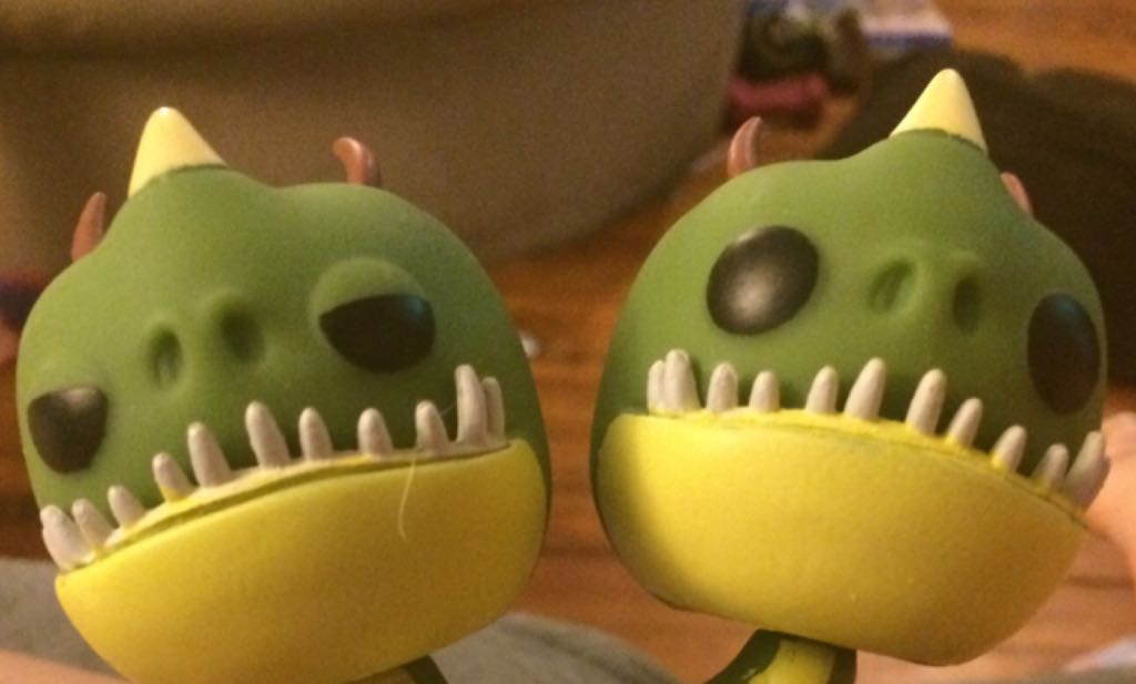 Barf & Belch - How to Train Your Dragon vinyl figure collectible [Barcode 849803038830] - Main Image 2