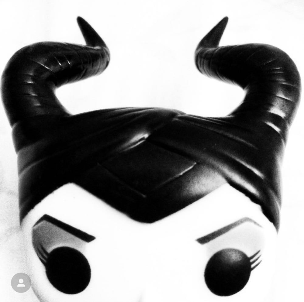 Maleficent - Sleeping Beauty vinyl figure collectible [Barcode 849803039028] - Main Image 3