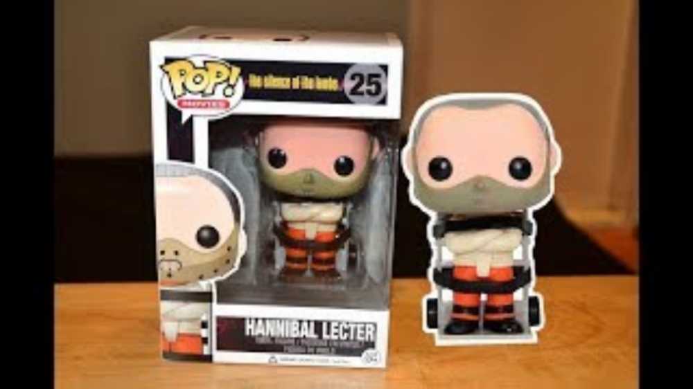 Hannibal Lecter - The Silence of the Lambs vinyl figure collectible [Barcode 830395031156] - Main Image 3