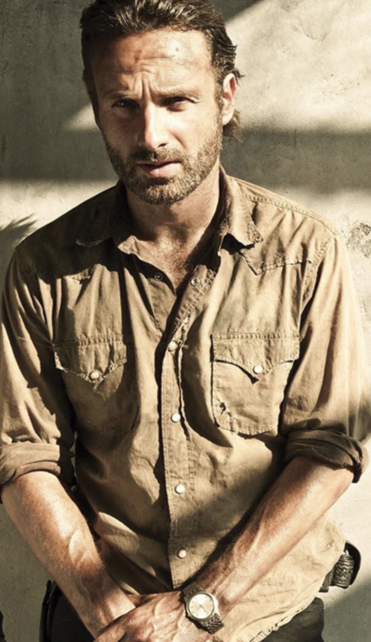 Rick Grimes Prison Yard - The Walking Dead vinyl figure collectible [Barcode 830395032931] - Main Image 4