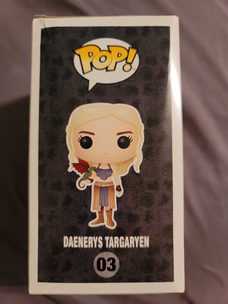 Daenerys Targaryen - Game of Thrones vinyl figure collectible [Barcode 830395030128] - Main Image 3