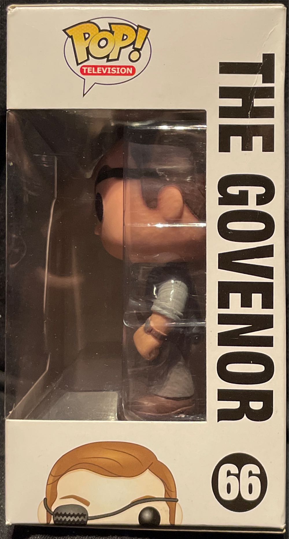 The Walking Dead: The Governor - The Walking Dead vinyl figure collectible [Barcode 830395032900] - Main Image 3