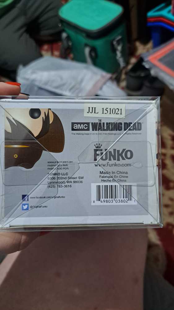 Carl - The Walking Dead vinyl figure collectible [Barcode 849803038021] - Main Image 4