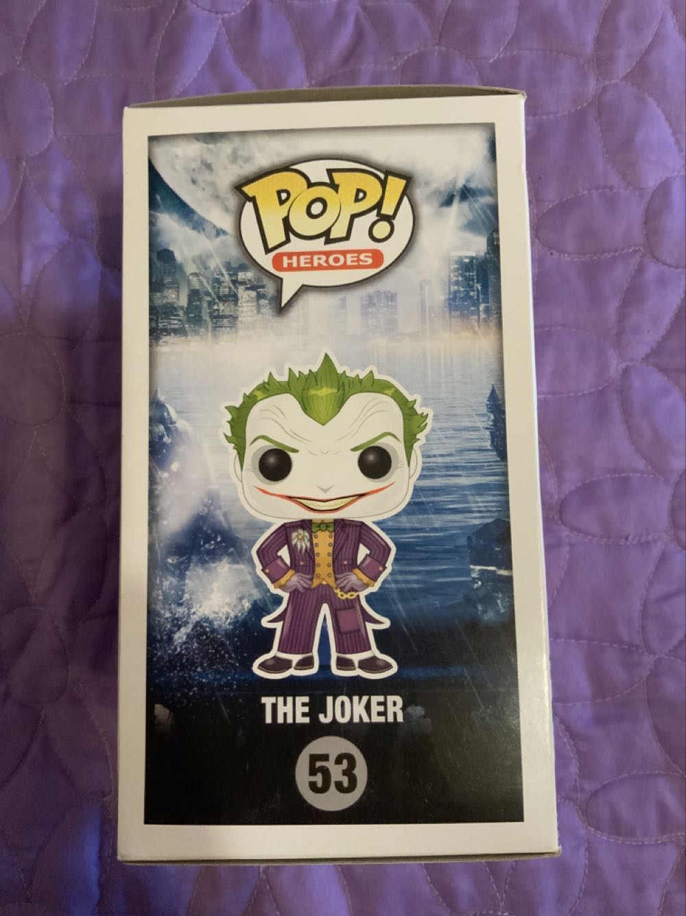 The Joker - Batman: Arkham Asylum vinyl figure collectible [Barcode 849803043391] - Main Image 3