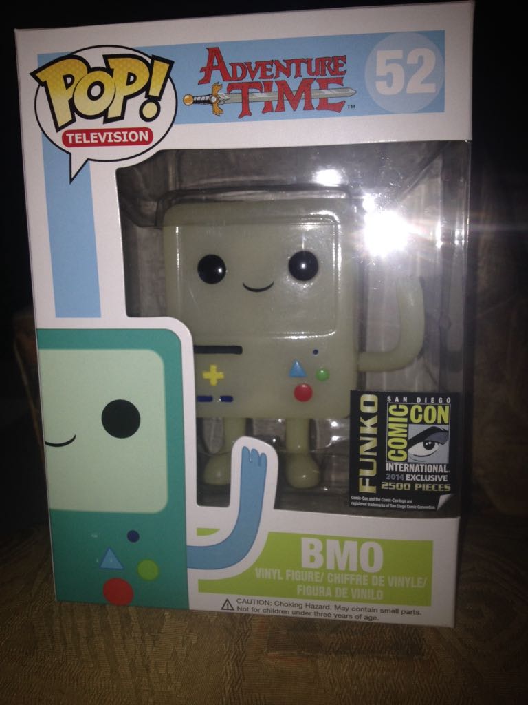 BMO (Glow) - Adventure Time vinyl figure collectible [Barcode 849803040529] - Main Image 2