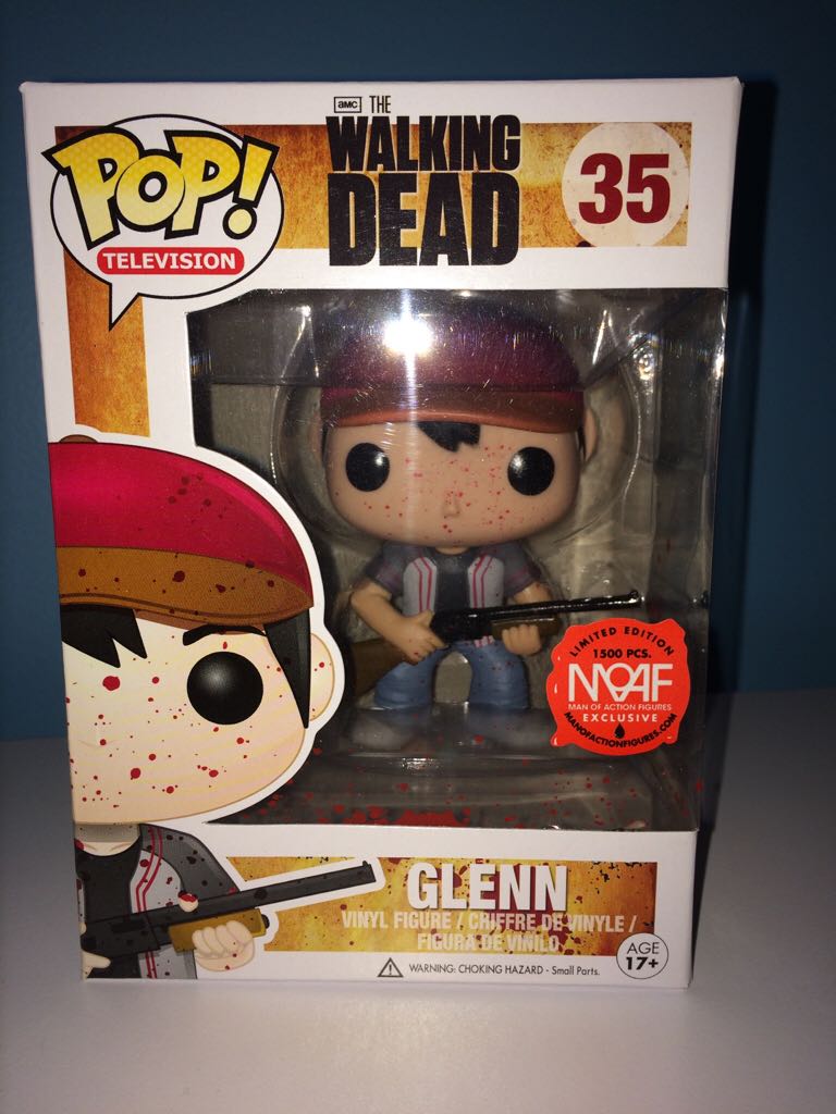 Glenn (Bloody) - The Walking Dead vinyl figure collectible [Barcode 830395032368] - Main Image 2