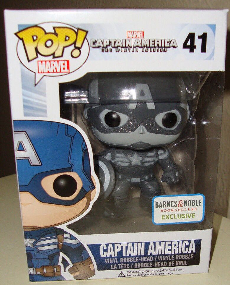 Captain America (Winter Soldier) (Black & White)  vinyl figure collectible [Barcode 849803040277] - Main Image 2
