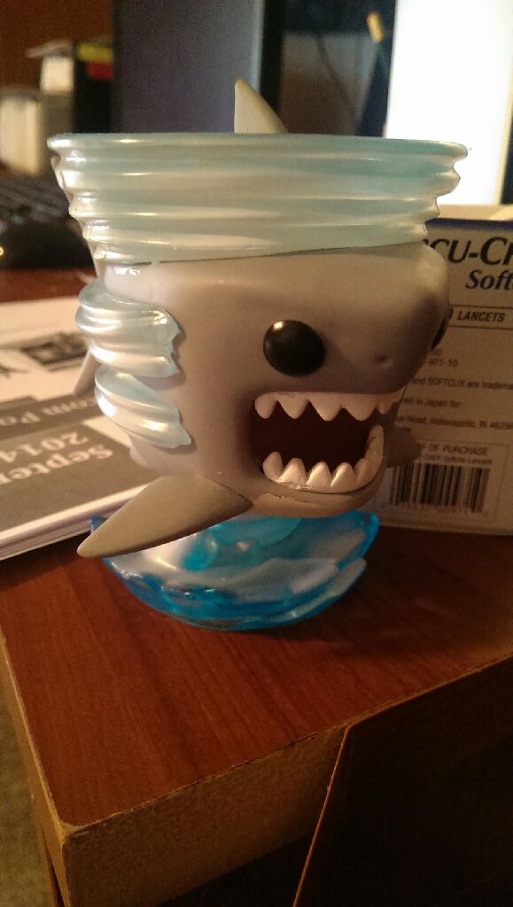 Sharknado - Sharknado vinyl figure collectible [Barcode 849203042857] - Main Image 2