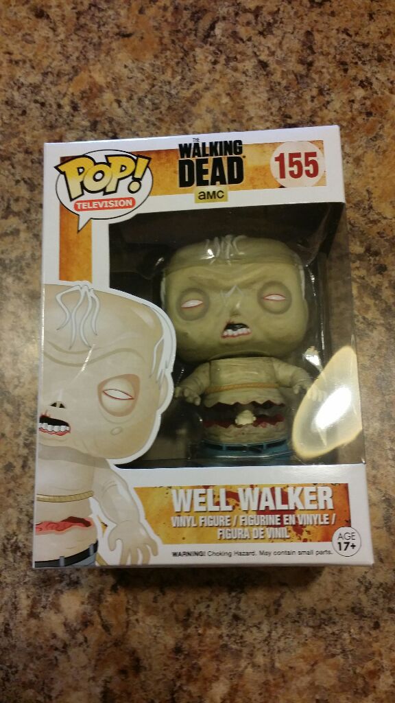 Well Walker - The Walking Dead vinyl figure collectible - Main Image 2