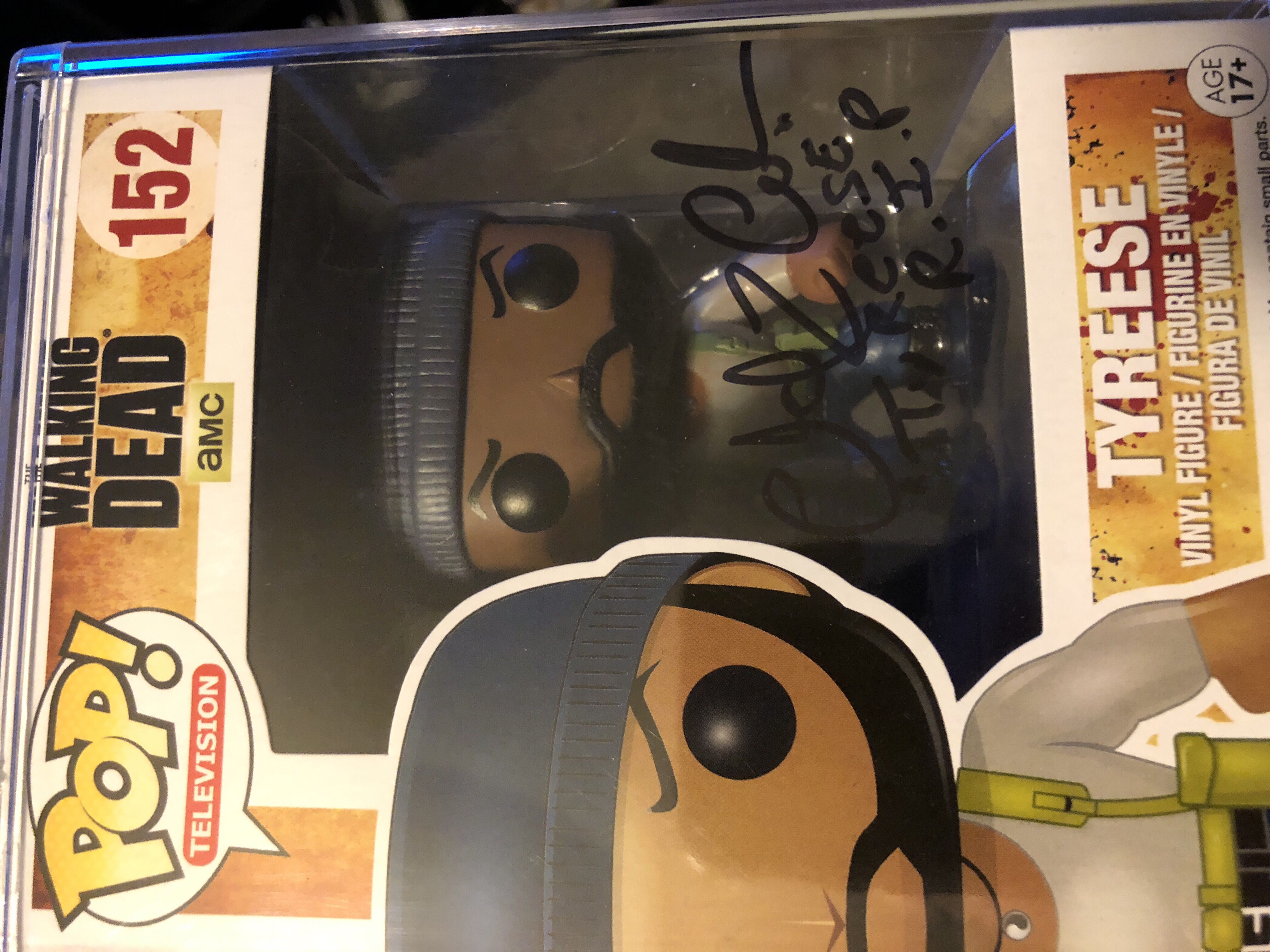 Tyreese - The Walking Dead vinyl figure collectible [Barcode 849803042424] - Main Image 3