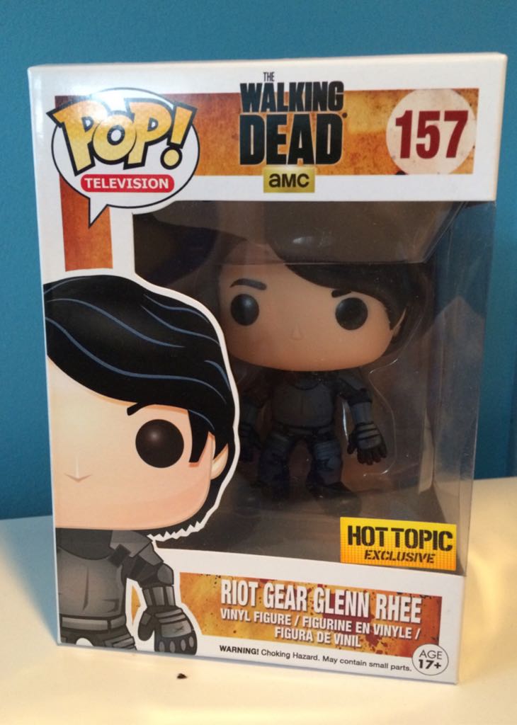 Riot Gear Glenn Rhee - The Walking Dead vinyl figure collectible - Main Image 2