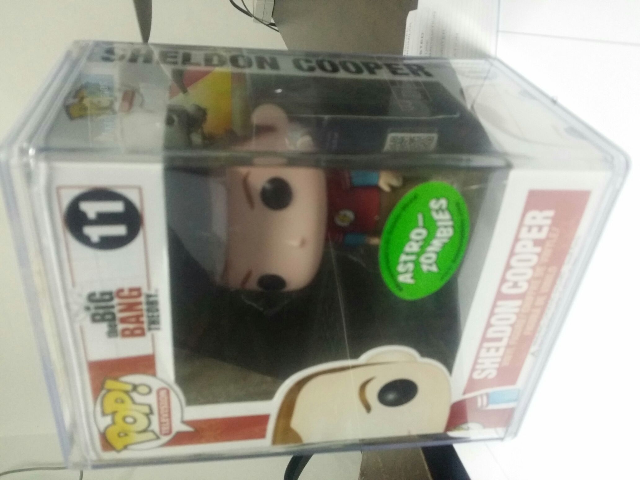 Sheldon Cooper - The Big Bang Theory vinyl figure collectible - Main Image 2