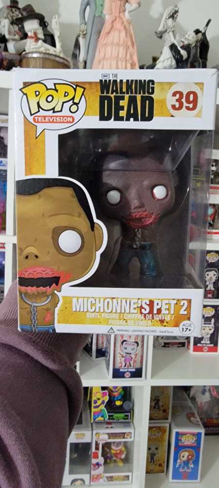 Michonne’s Pet #2 - The Walking Dead vinyl figure collectible [Barcode 830395031293] - Main Image 3