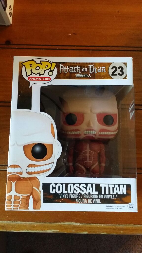 Colossal Titan - Attack on Titan vinyl figure collectible - Main Image 2