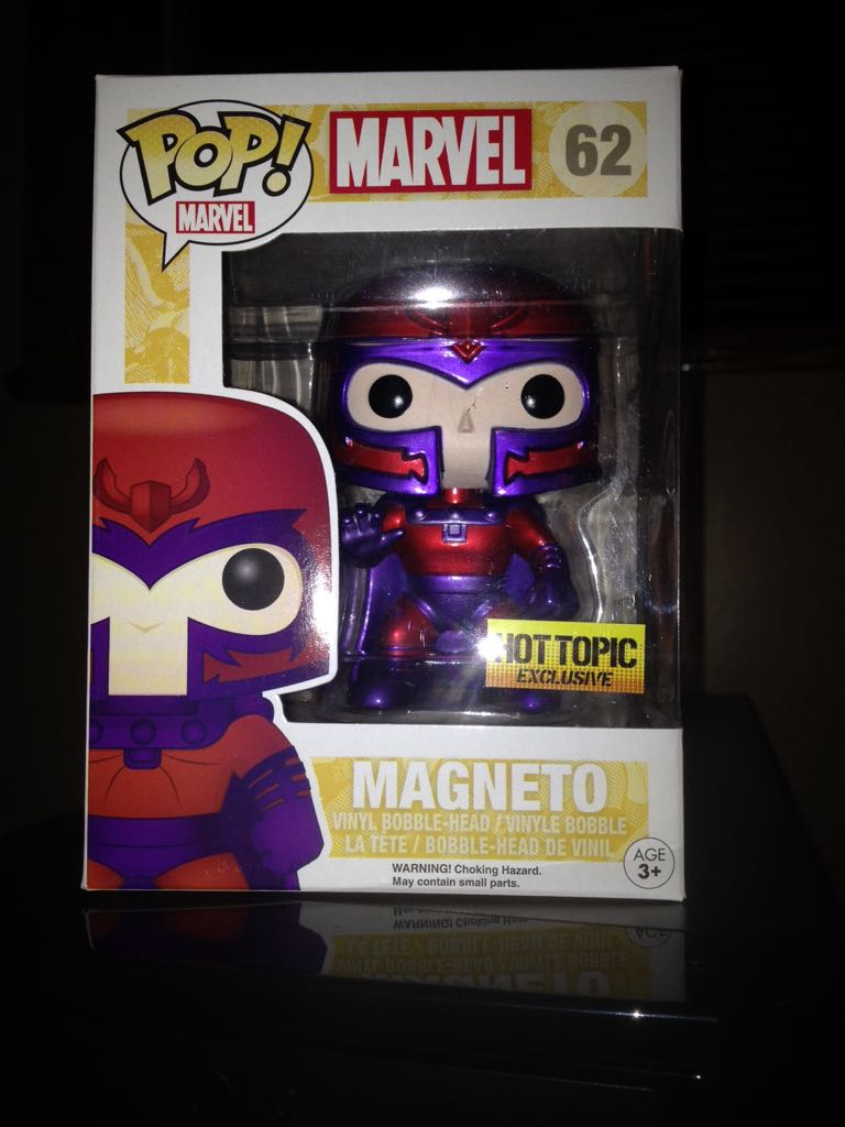 Magneto (Metallic) - X-Men vinyl figure collectible [Barcode 849803048525] - Main Image 2