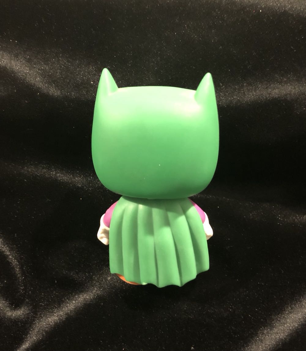 The Joker Batman-Batman - DC Universe vinyl figure collectible - Main Image 2