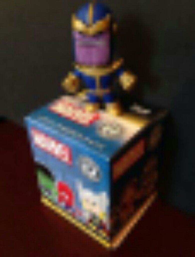 Marvel Mystery Minis Thanos - Marvel Universe vinyl figure collectible - Main Image 2