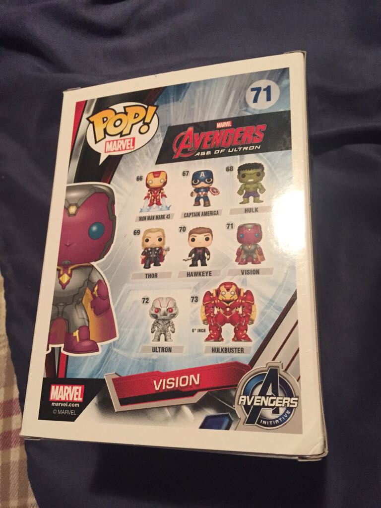 Vision  - Marvel Universe vinyl figure collectible - Main Image 2