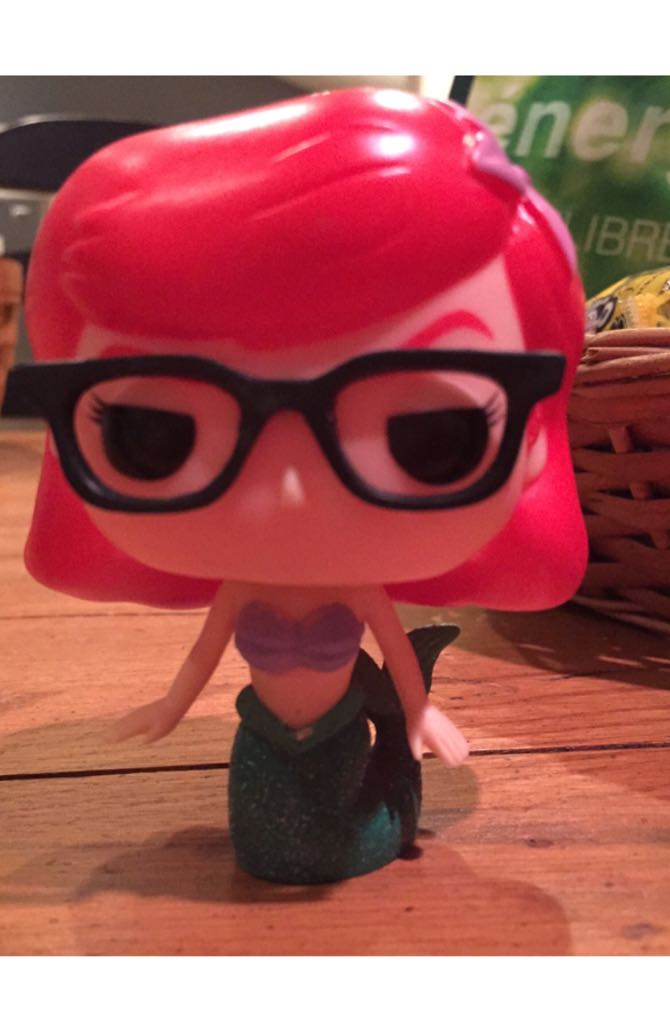 Hipster Ariel - Disney vinyl figure collectible - Main Image 2
