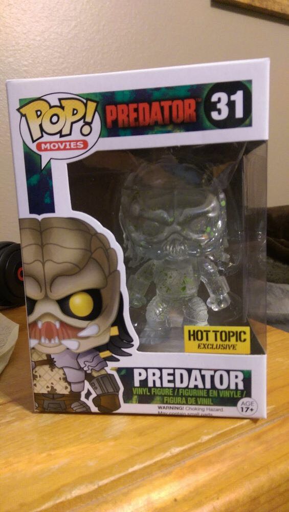 Bloodsplatter Cloaked Predator  vinyl figure collectible - Main Image 2