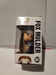 X-Files Fox Mulder - X-Files vinyl figure collectible [Barcode 849803042523] - Main Image 4