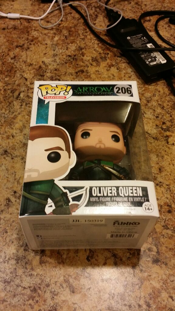 DC #206 Arrow Oliver Queen - Arrow vinyl figure collectible - Main Image 2