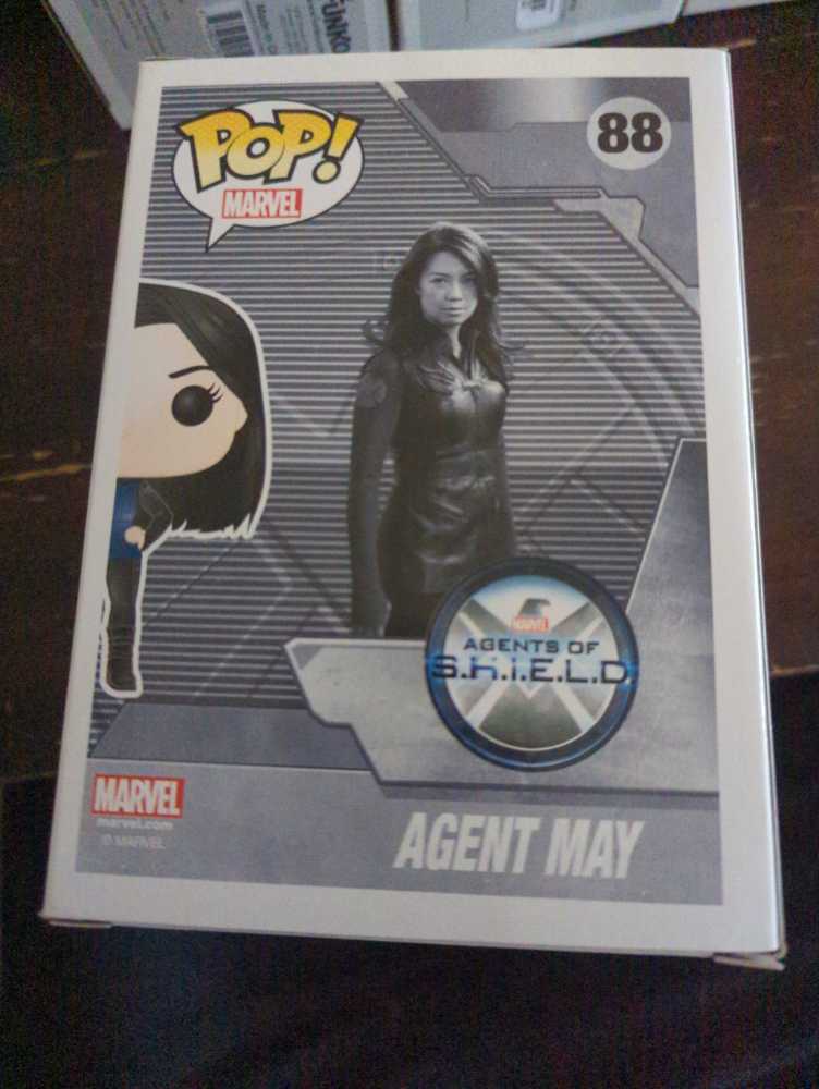 Agent May ✍🏼 - Marvel Universe vinyl figure collectible [Barcode 849803051204] - Main Image 3