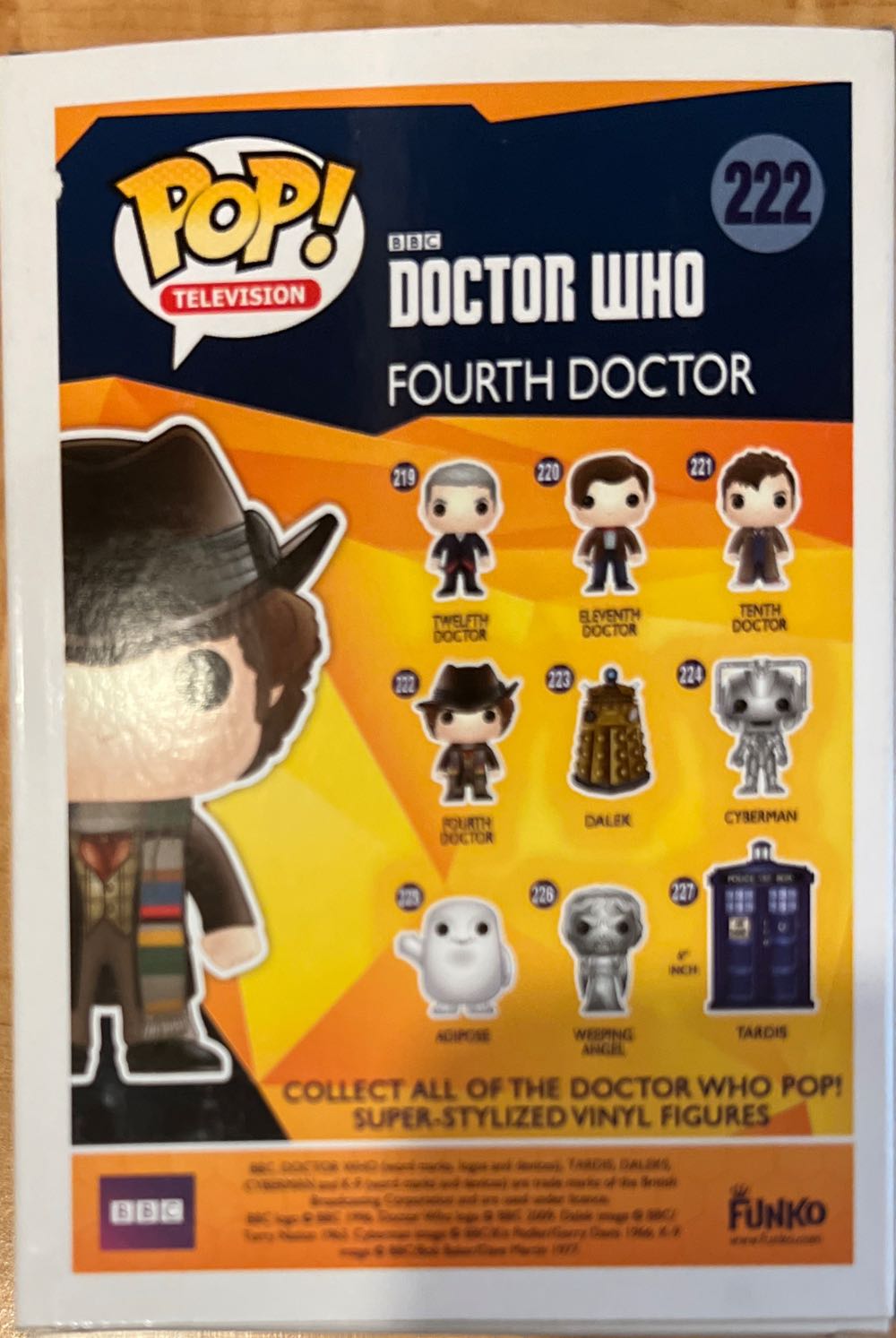 4th Doctor - Doctor Who vinyl figure collectible [Barcode 849803046293] - Main Image 3