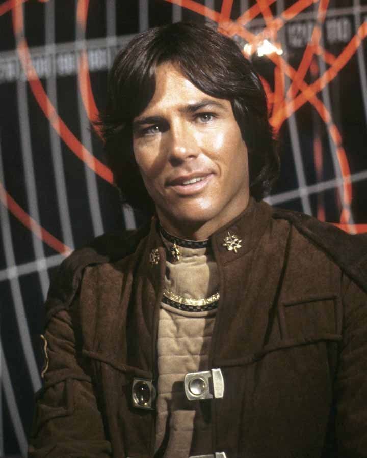 Capt. Apollo - Battlestar Galactica vinyl figure collectible [Barcode 849803051235] - Main Image 4