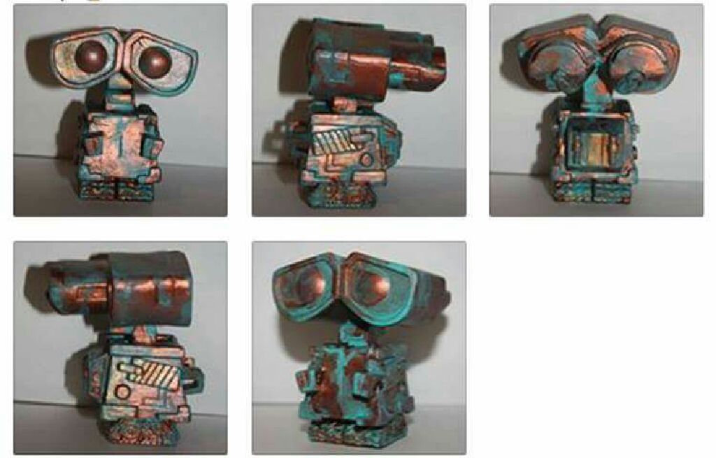 Wall-E Patina  vinyl figure collectible - Main Image 2