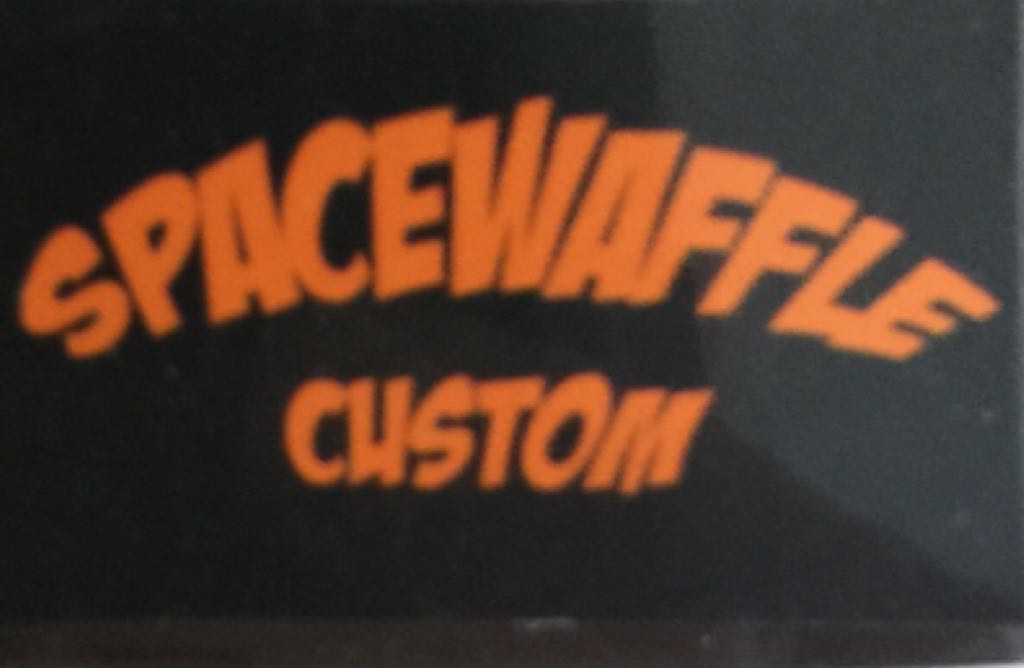 Beth  vinyl figure collectible - Main Image 2