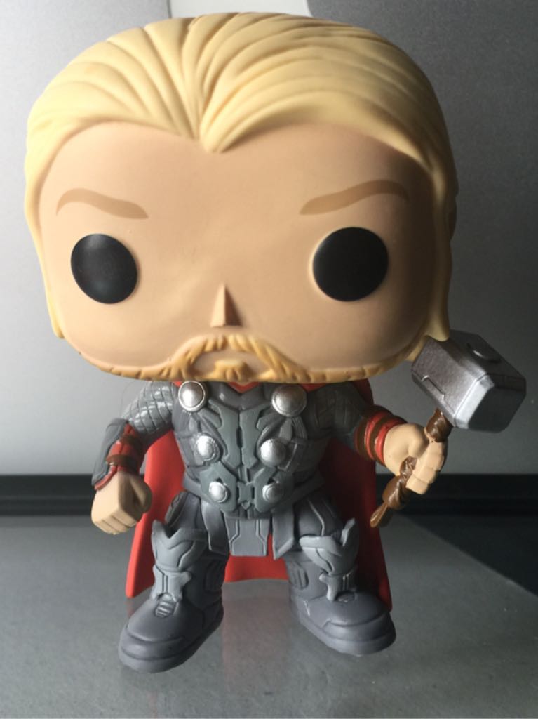 Thor - Marvel Universe vinyl figure collectible - Main Image 2