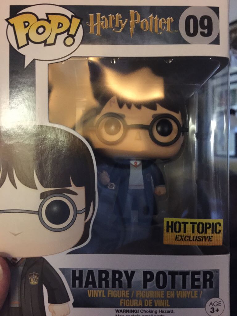 Chandler Bing (No Box)