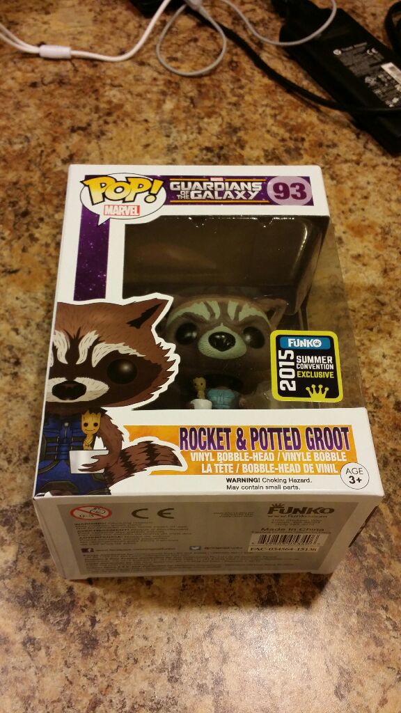Rocket & Potted Groot - Guardians of the Galaxy vinyl figure collectible - Main Image 2