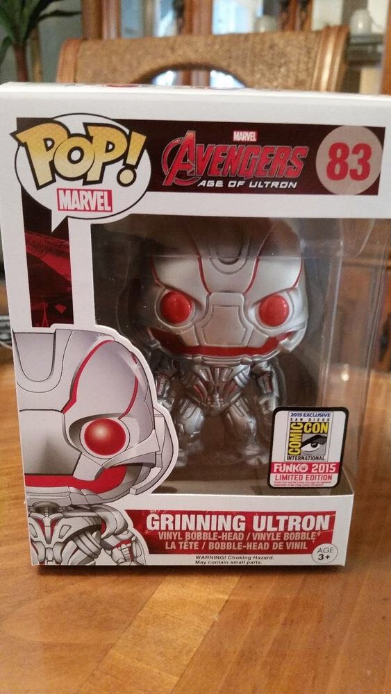 Grinning Ultron - Avengers: Age of Ultron vinyl figure collectible [Barcode 849803056063] - Main Image 2