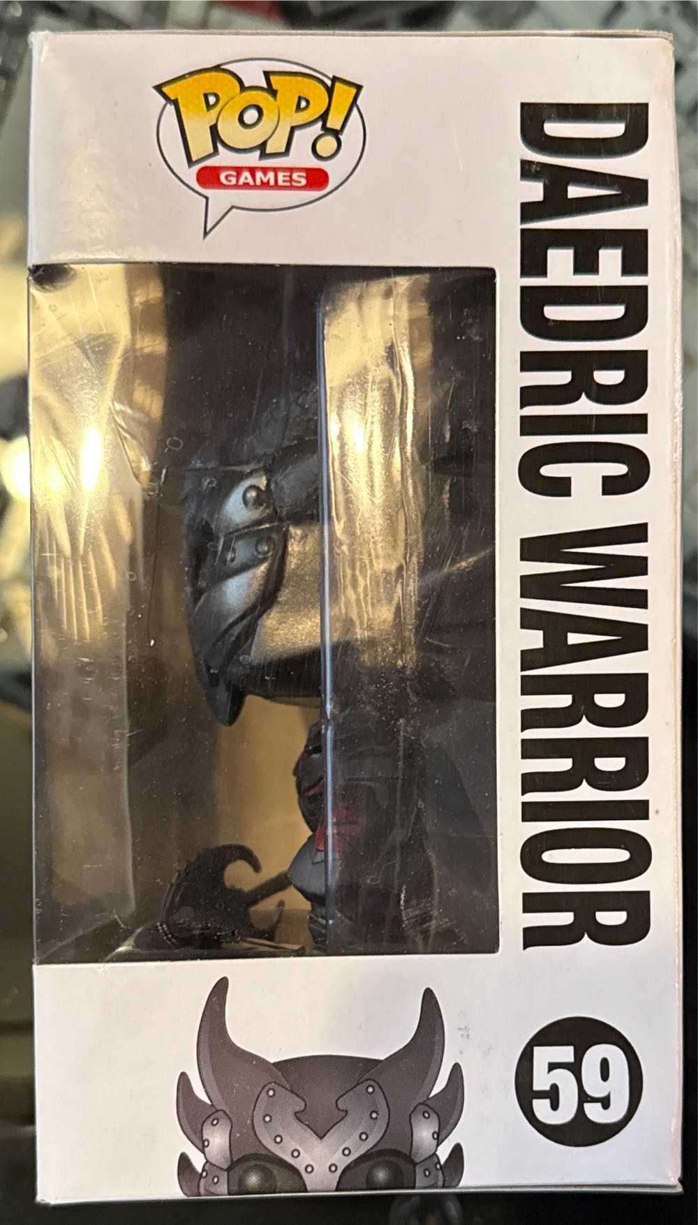 Skyrim: Daedric Warrior - The Elder Scrolls vinyl figure collectible [Barcode 849803052683] - Main Image 4