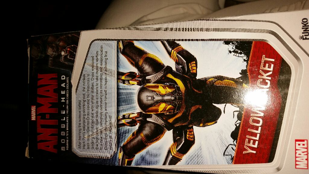 yellow jacket - Marvel Universe vinyl figure collectible [Barcode 849803049652] - Main Image 2