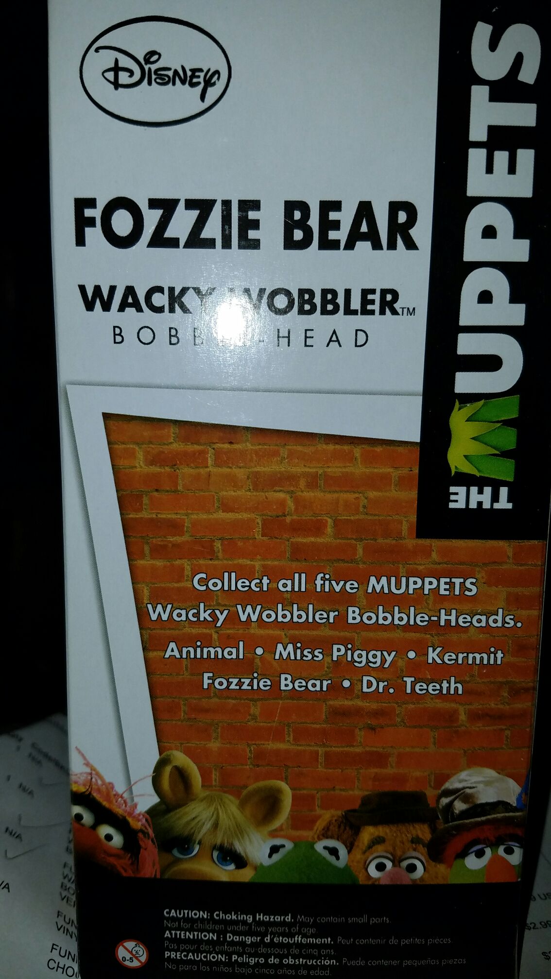 Fozzie Bear - The Muppets vinyl figure collectible [Barcode 830395026282] - Main Image 2