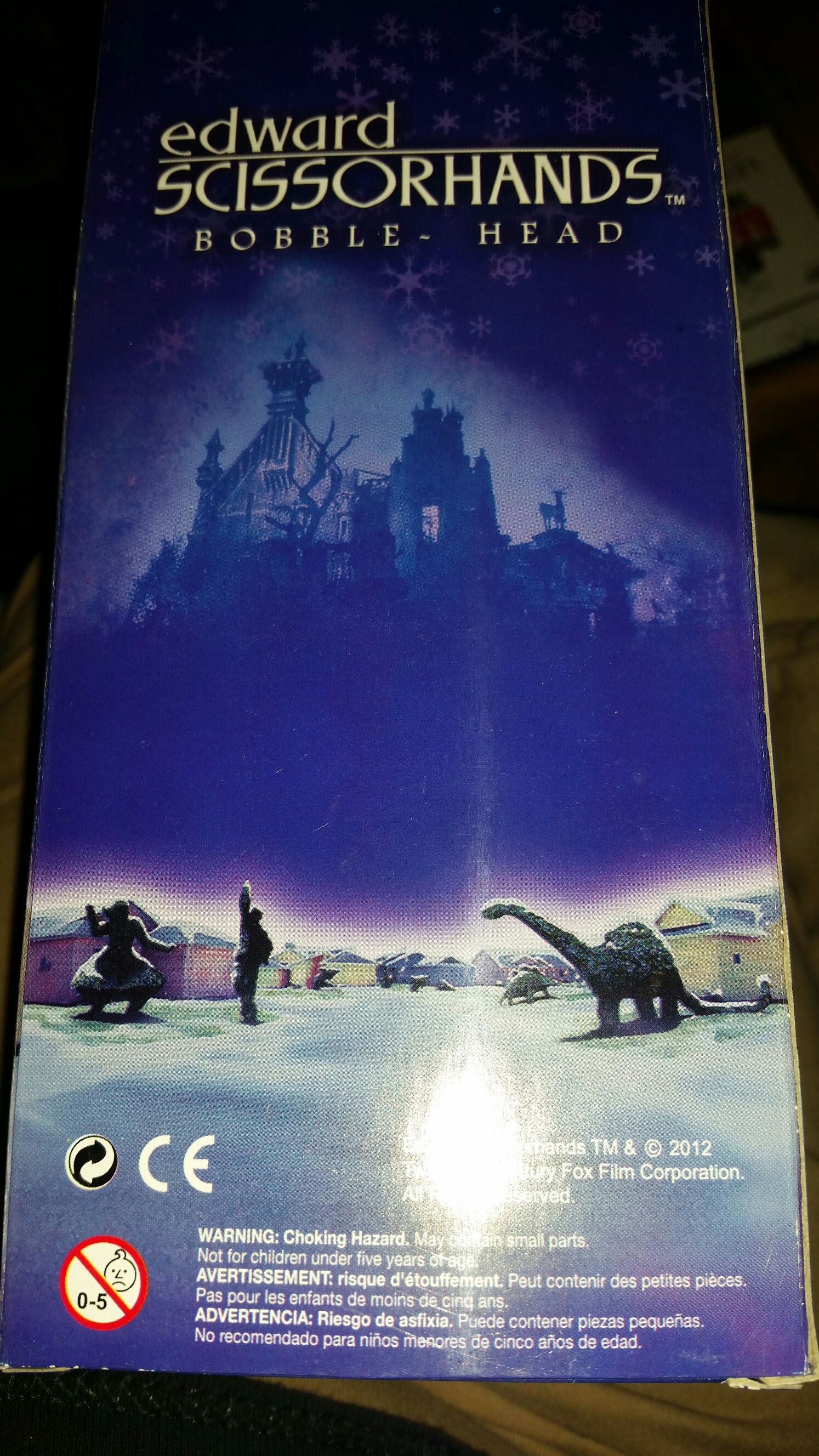 Edward Scissorhands - Edward Scissorhands vinyl figure collectible [Barcode 830395027999] - Main Image 2