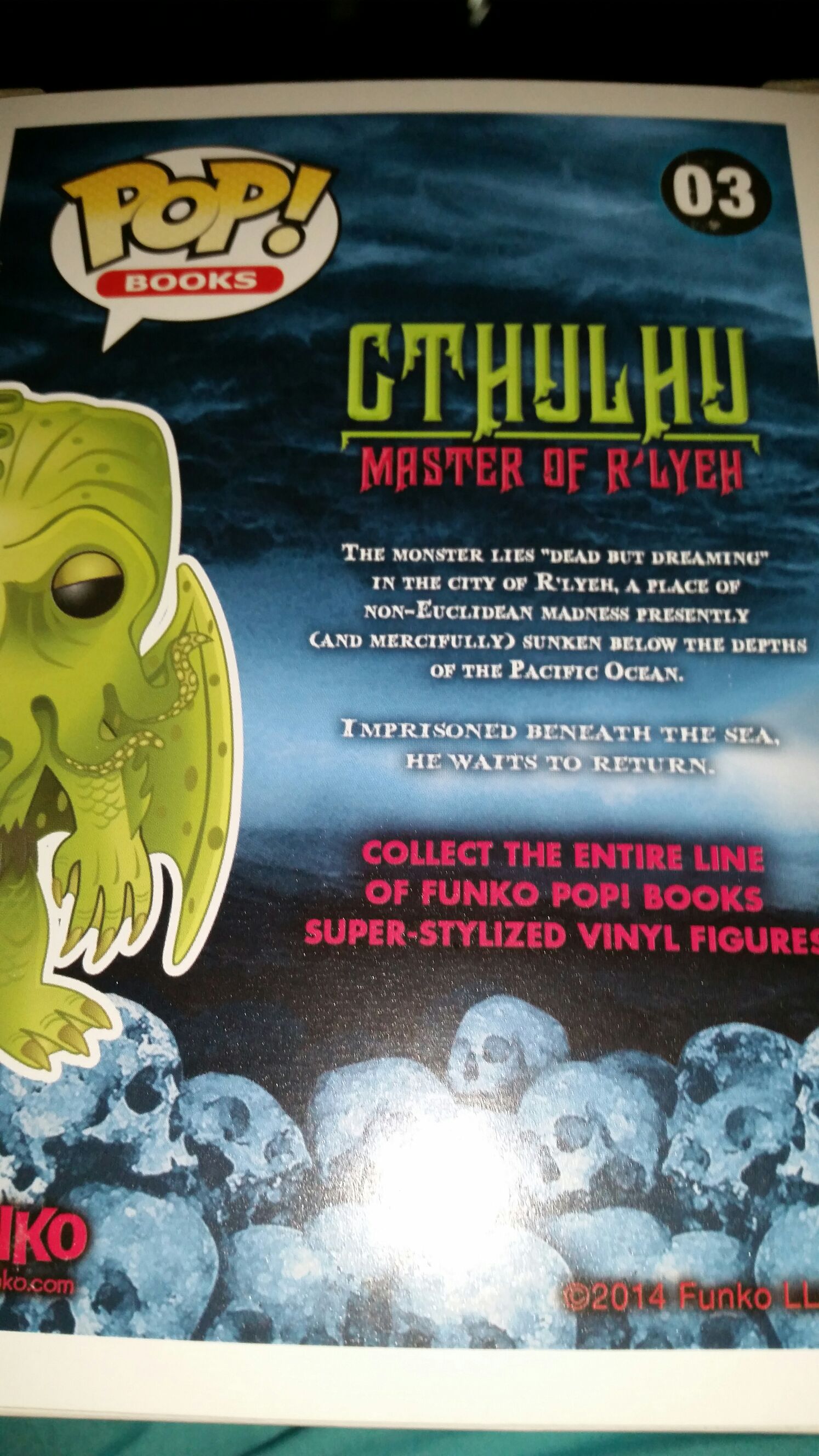 Cthulhu - H.P. Lovecraft vinyl figure collectible [Barcode 849803056735] - Main Image 2