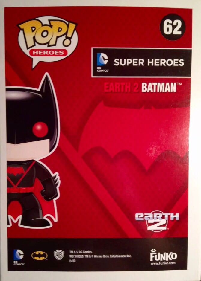 Batman, Earth 2 - Batman vinyl figure collectible - Main Image 2